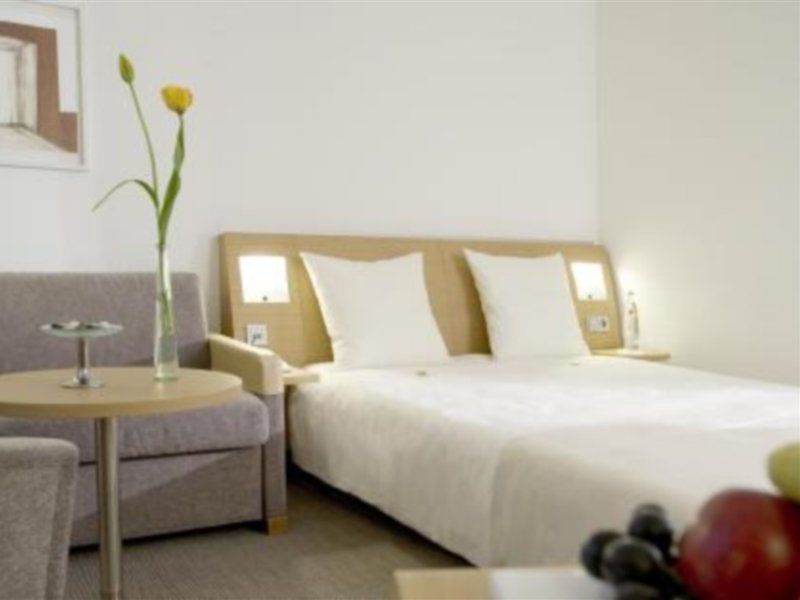 Novotel Frankfurt City Франкфурт-на-Майне Экстерьер фото