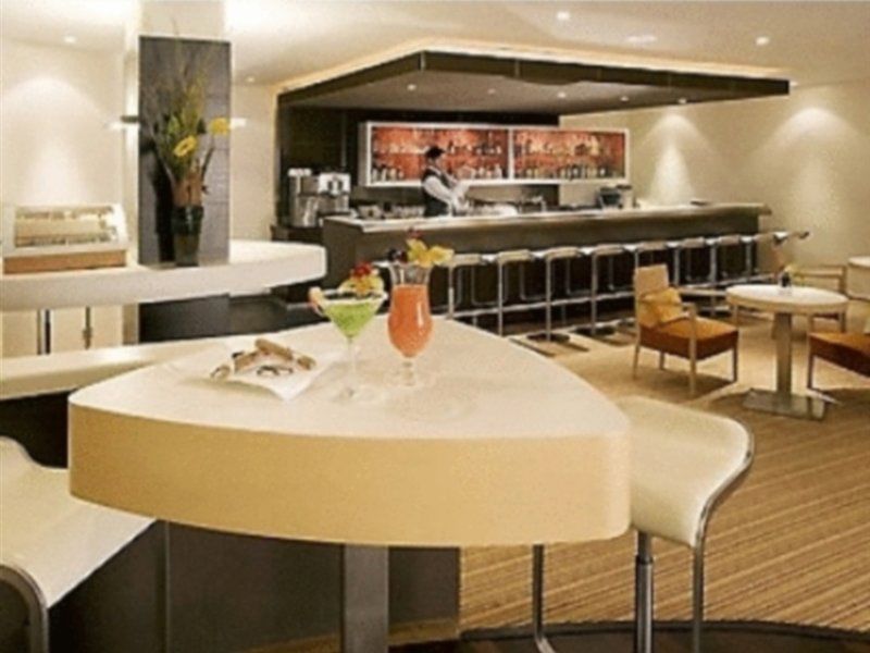 Novotel Frankfurt City Франкфурт-на-Майне Экстерьер фото