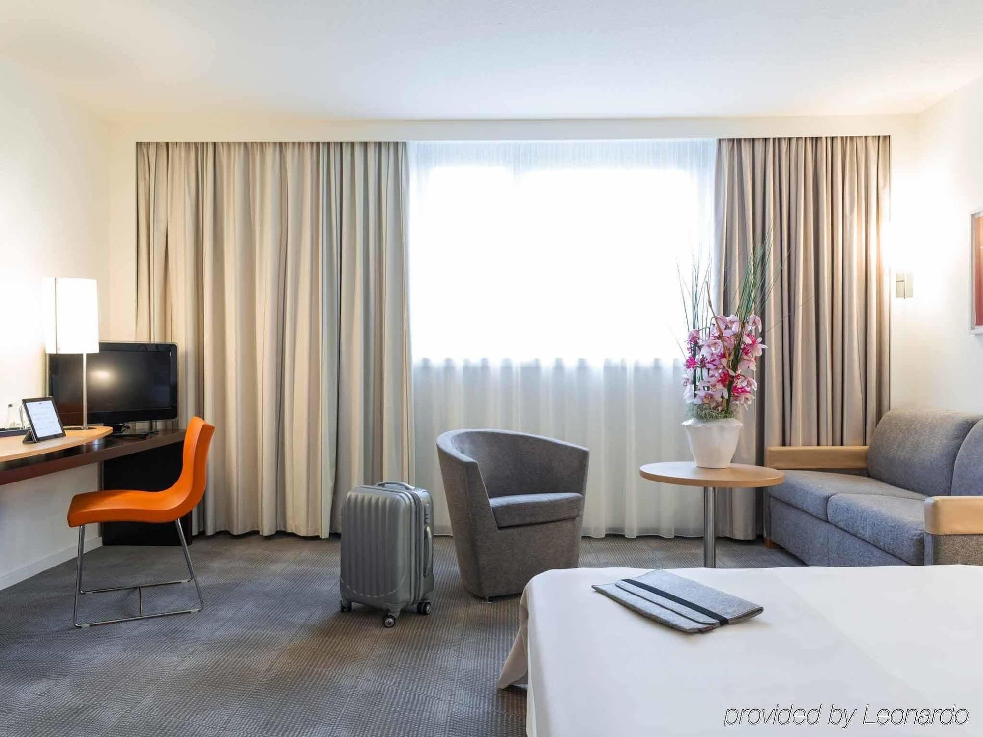 Novotel Frankfurt City Франкфурт-на-Майне Экстерьер фото