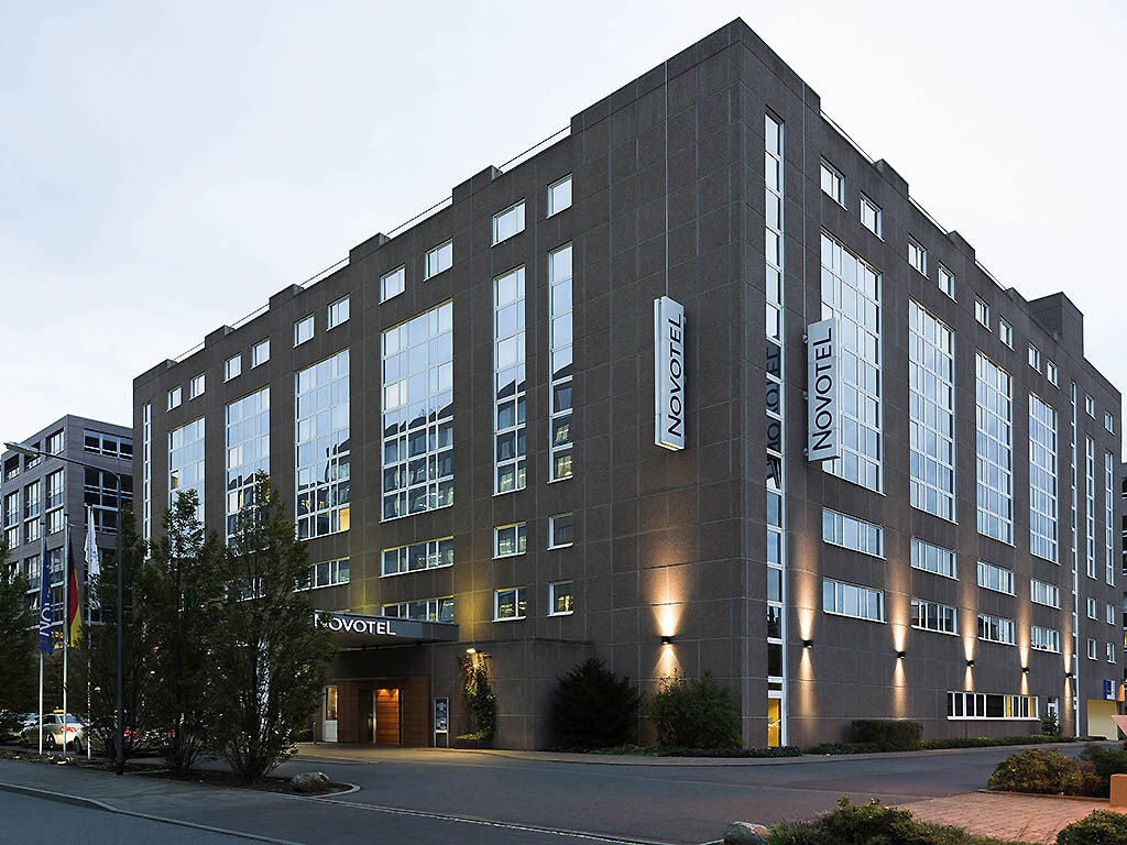 Novotel Frankfurt City Франкфурт-на-Майне Экстерьер фото